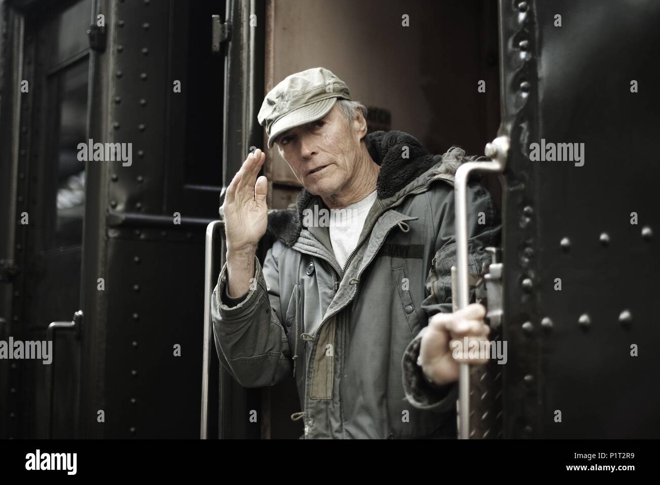 Titre original : drapeaux de nos pères. Titre en anglais : drapeaux de nos pères. Film Réalisateur : CLINT EASTWOOD. Année : 2006. Stars : CLINT EASTWOOD. Credit : WARNER BROS. / WALLACE, MERIE W. / Album Banque D'Images