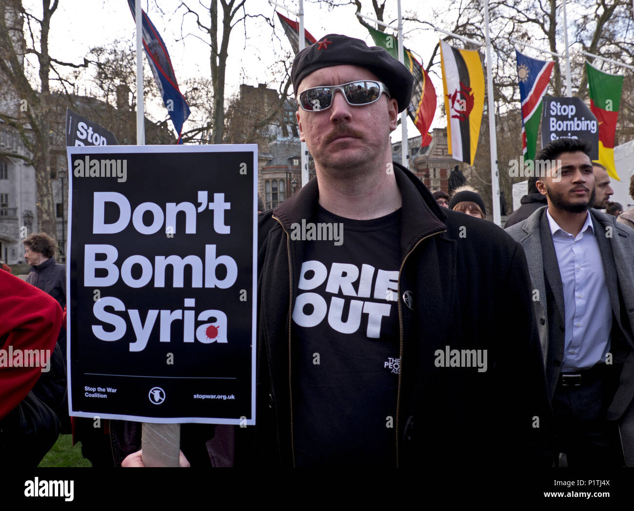 Protester par centre de Londres pour demander un arrêt des bombardements en Syrie 29 Avril 2018 Banque D'Images