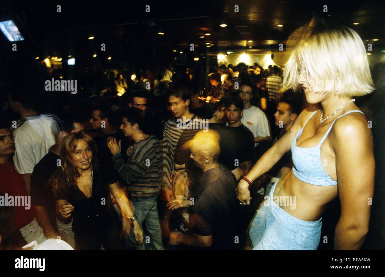 Tarragonès : Salou, 'rendez- Allez les filles à la "Pacha" à la discothèque  (Costa Dorada / Tarragonès Photo Stock - Alamy