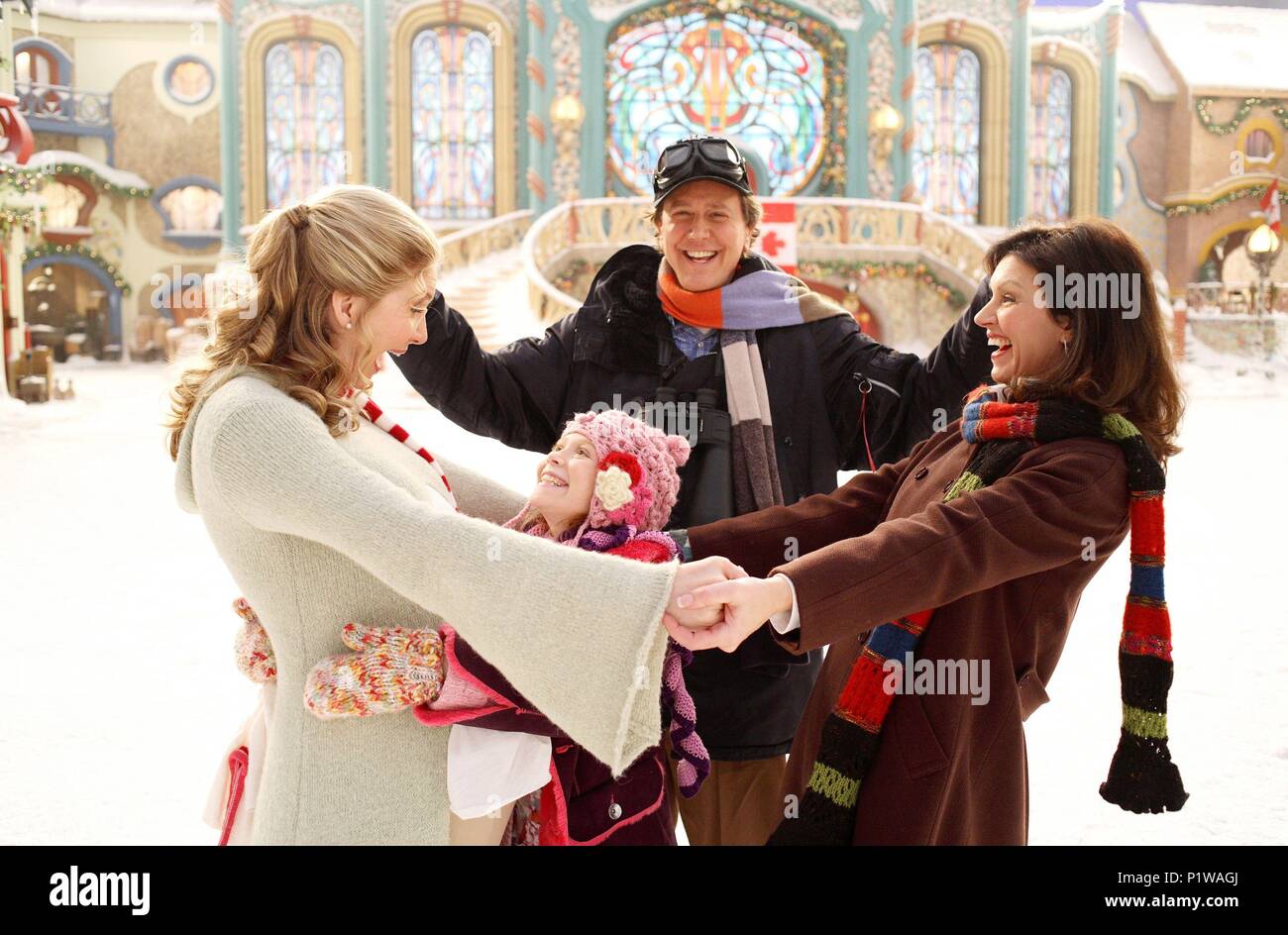 Titre du film original : The Santa Clause 3 : the escape clause. Titre en anglais : The Santa Clause 3 : the escape clause. Film Réalisateur : Michael LEMBECK. Année : 2006. Stars : Wendy CREWSON ; JUGE REINHOLD ; ELIZABETH MITCHELL ; LILIANA MUMY. Crédit : SANTA FROST PRODUCTIONS/WALT DISNEY PICTURES/BOXING CAT FILM / LEDERER, Joseph / Album Banque D'Images