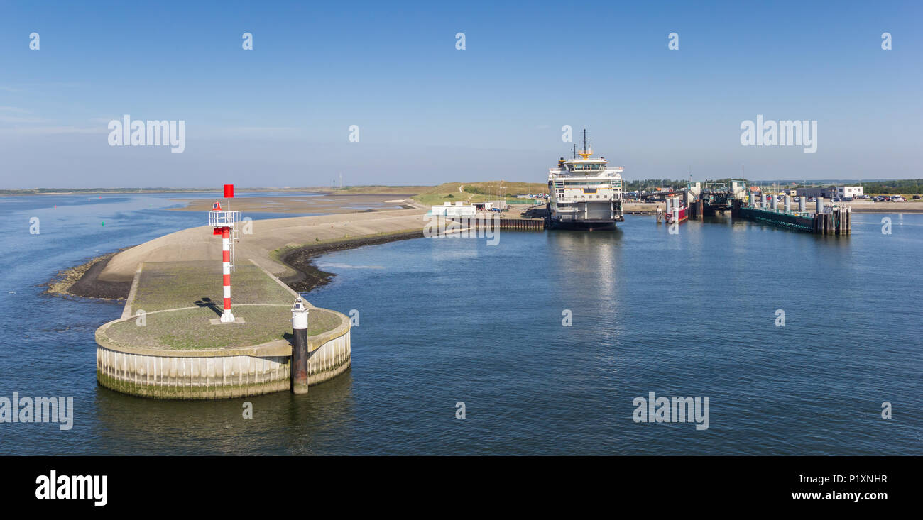 Le port de ferry à l'île de Texel aux Pays-Bas Banque D'Images