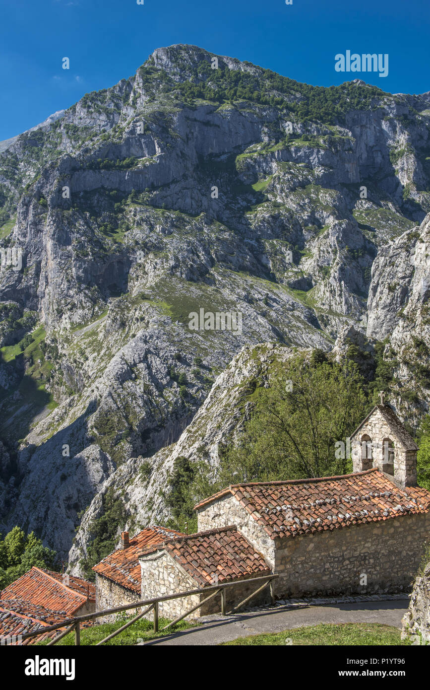 L'Espagne, parc national de los Picos de Europa, montagnes de Camarmena Bulnes Banque D'Images