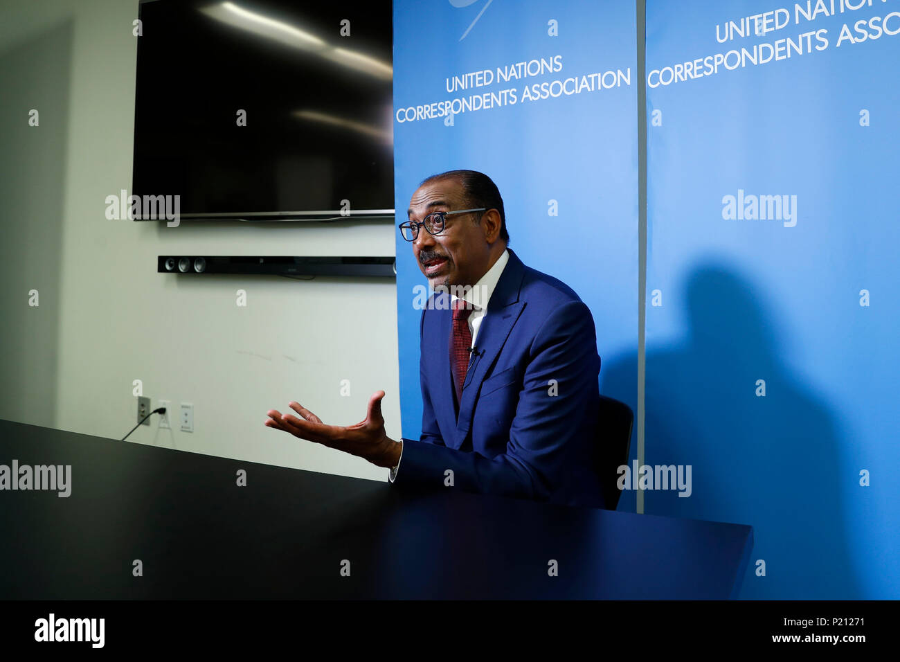 Organisation des Nations Unies. 12 Juin, 2018. Le Directeur exécutif de l'ONUSIDA Michel Sidibé parle lors d'un entretien avec l'agence de presse Xinhua au siège des Nations Unies à New York, le 12 juin 2018. La Chine joue un grand rôle dans la lutte contre le SIDA, Michel Sidibé a déclaré mardi au siège de l'ONU après son rapport sur les derniers progrès de l'agence de lutte contre le SIDA. Credit : Muzi Li/Xinhua/Alamy Live News Banque D'Images