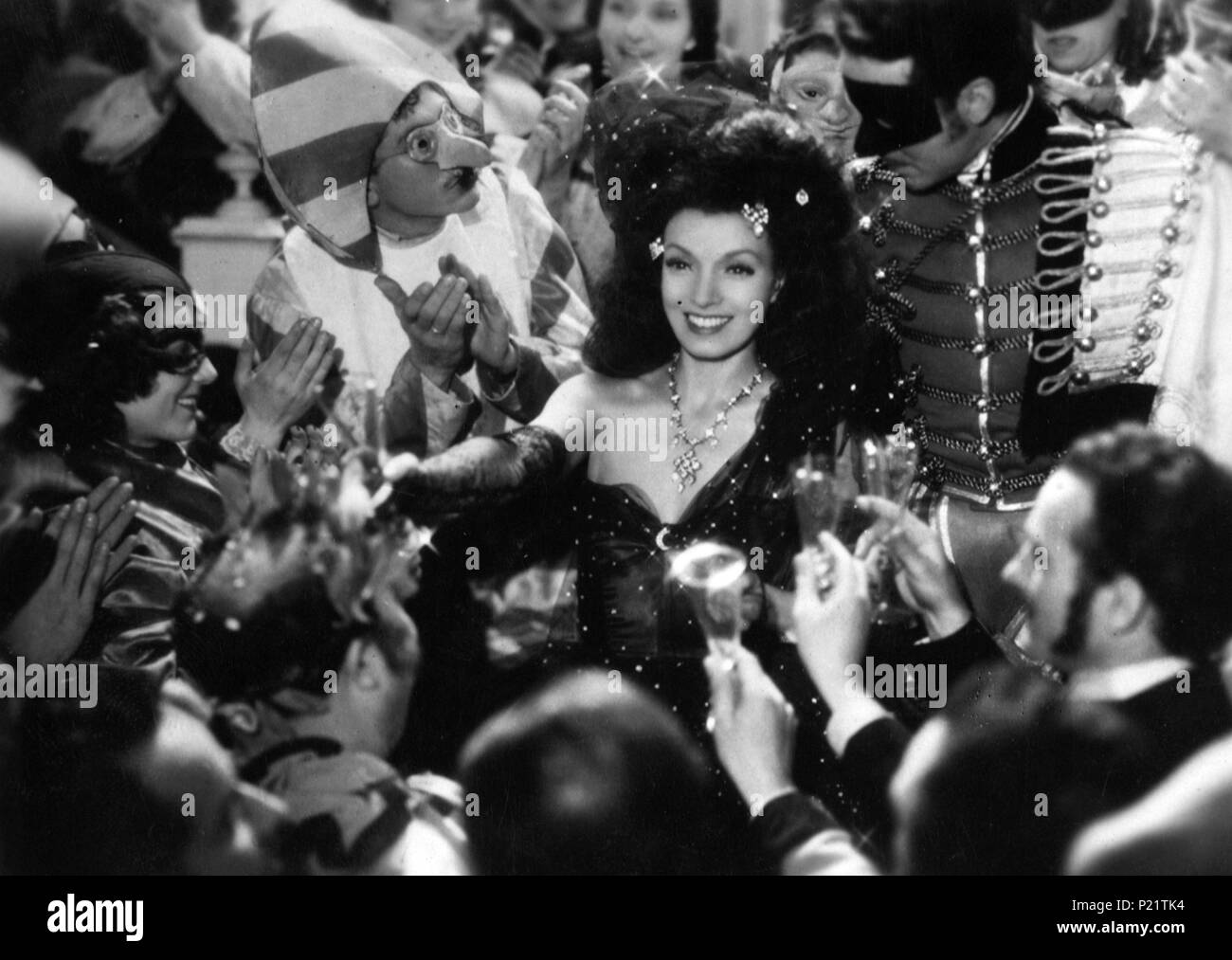 https://c8.alamy.com/compfr/p21tk4/titre-original-lola-montes-titre-en-anglais-lola-montes-directeur-de-film-antonio-roman-annee-1944-credit-alhambra-films-album-p21tk4.jpg