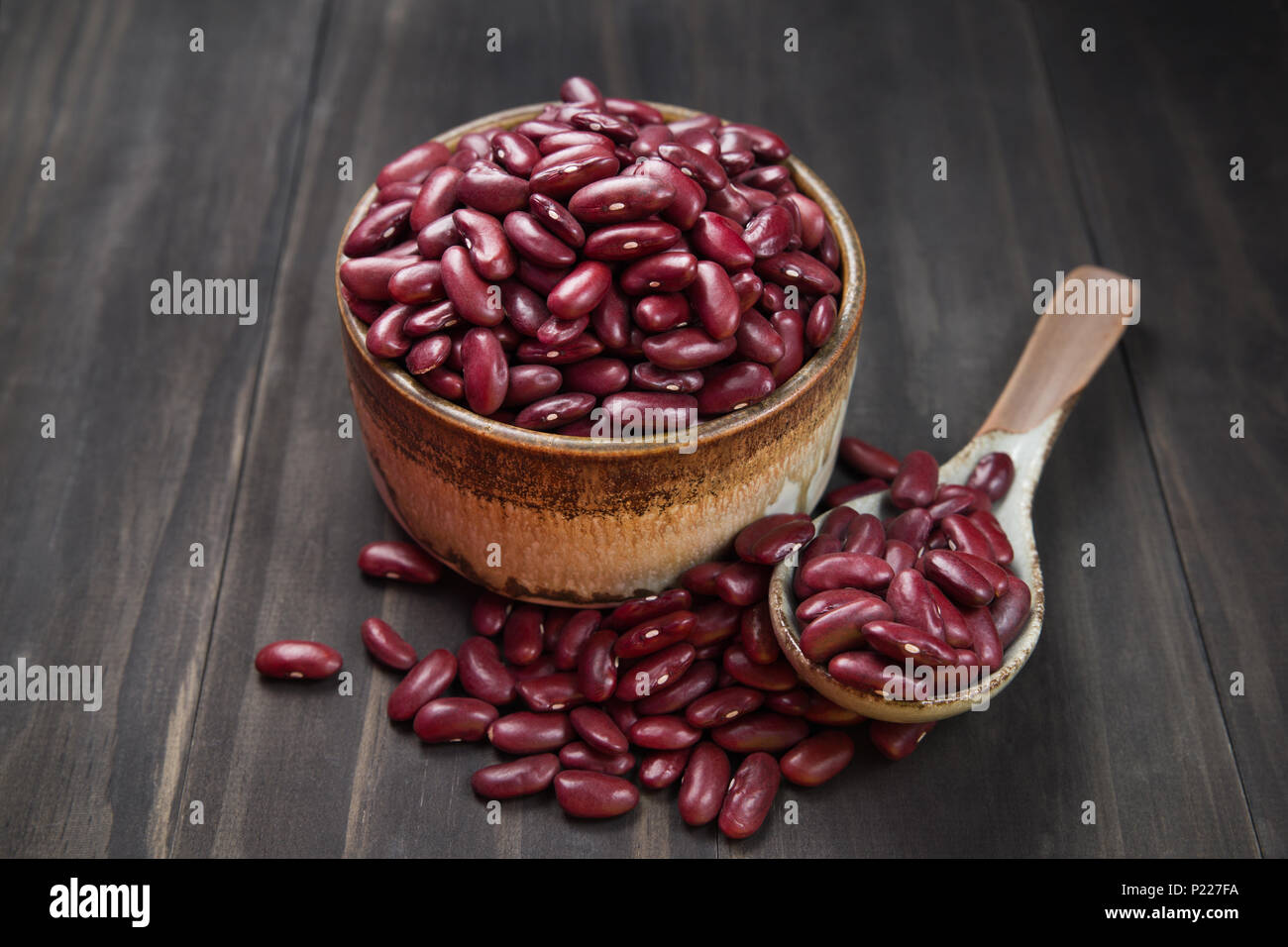 Dans un bol de haricots grains Banque D'Images