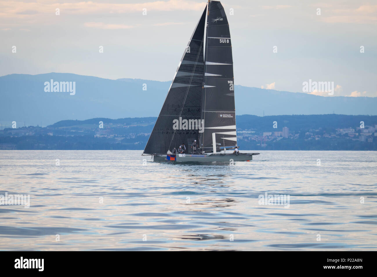 Régate Bol d'or suisse lac léman D35 M1 de course de bateaux à voile à  Django Photo Stock - Alamy