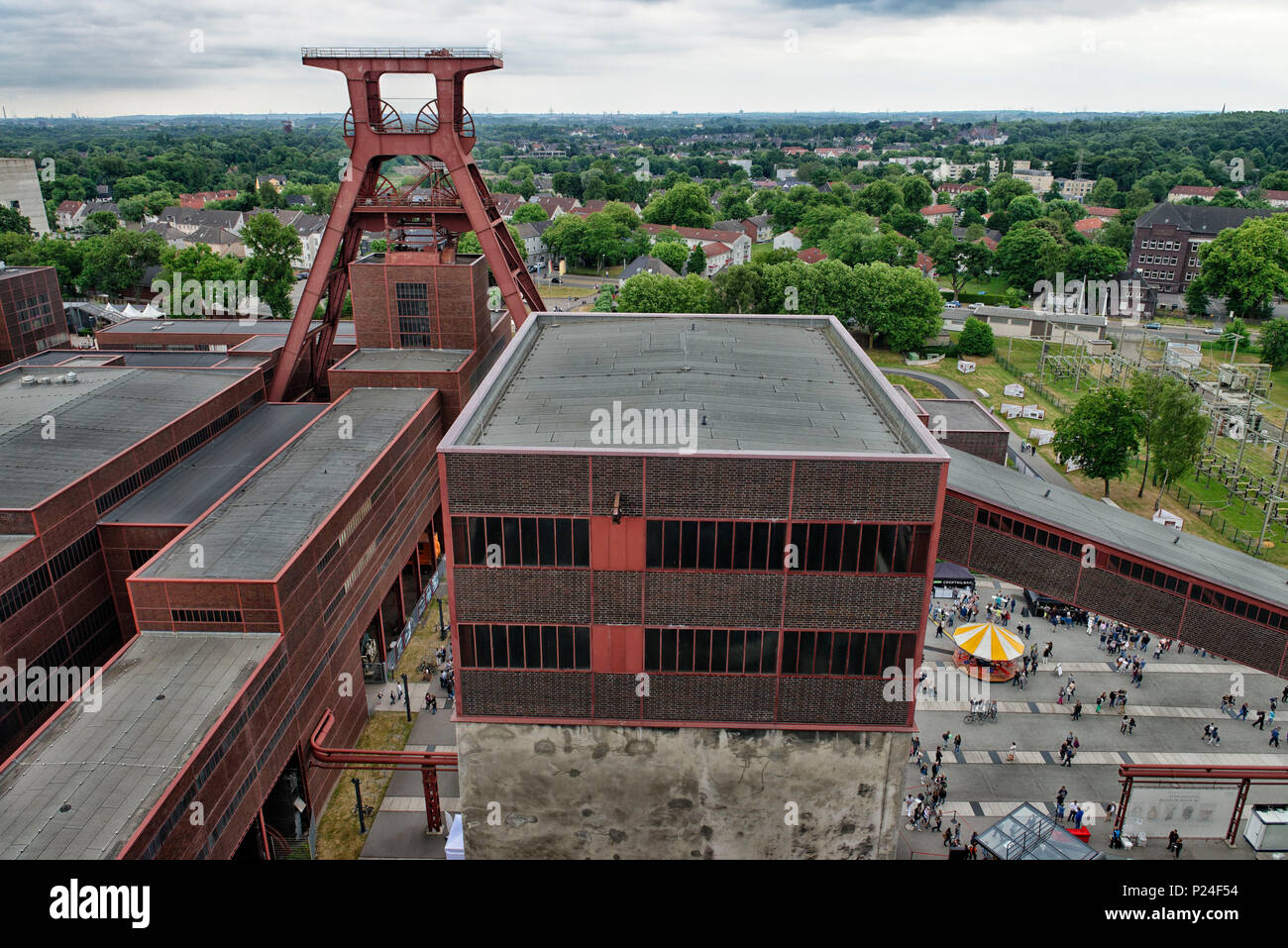 Complexe industriel de la mine de charbon de Zollverein XII, l'arbre, l'UNESCO world heritage, Essen, Rhénanie du Nord-Westphalie, Allemagne Banque D'Images