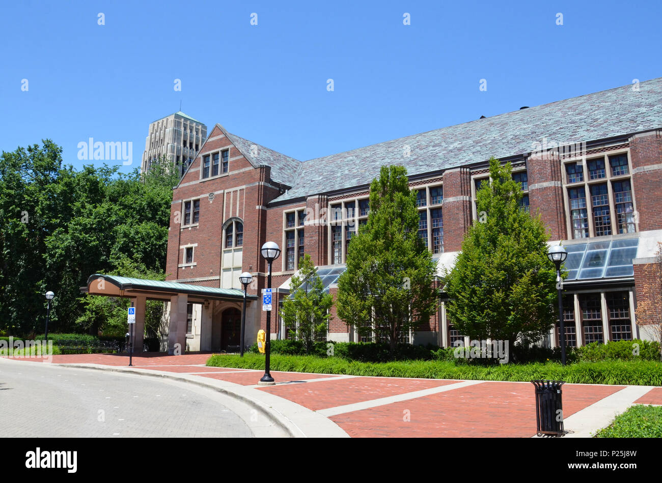 ANN Arbor, MI / USA - 2 juillet 2017 : l'Université du Michigan, dont le Michigan League bâtiment est montré ici, a célébré son 150e anniversaire en 2017. Banque D'Images