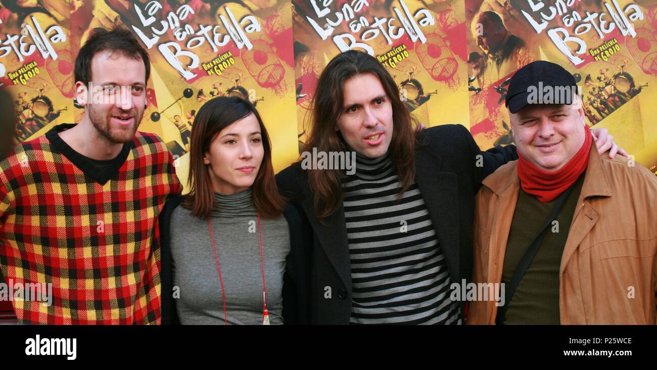 14/11/2007 ; Cines Verdi, Barcelone, Presentación de 'La luna en botella' dirigida por Grojo, interpretada por Edu Soto, Bárbara Goenaga y Jové Pep. Banque D'Images