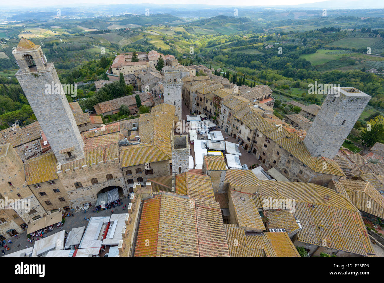 San Gimignano vu de la tour de Podestà. Italie, Toscane, Sienne district. Banque D'Images