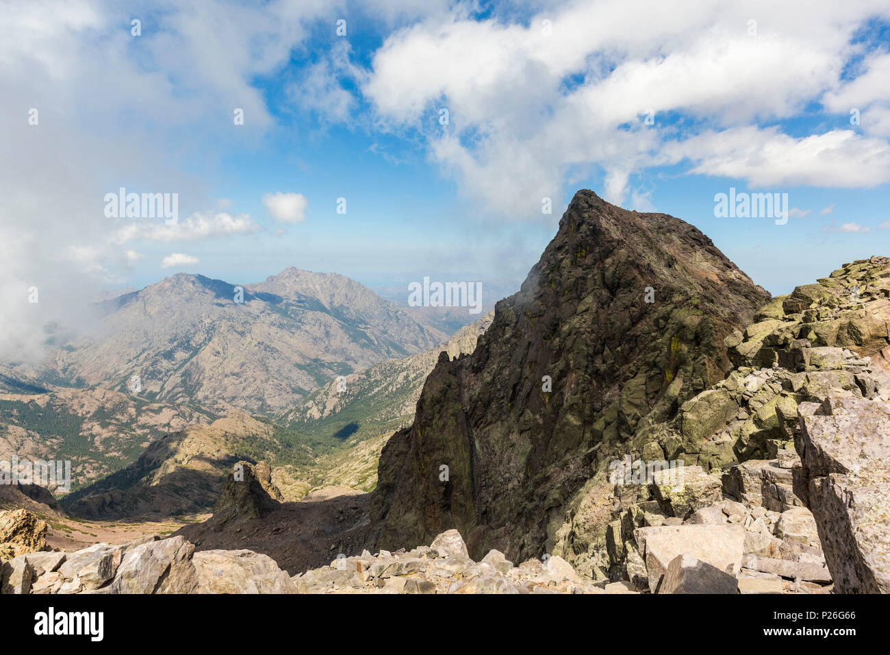 Pic rocheux du Monte Cinto, Haut-Asco, Corte, Corse, France Banque D'Images