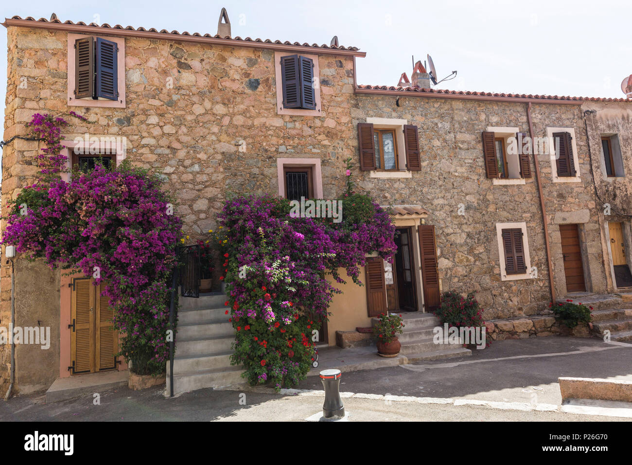 Maisons typiques, Piana, Corse du Sud, France Banque D'Images