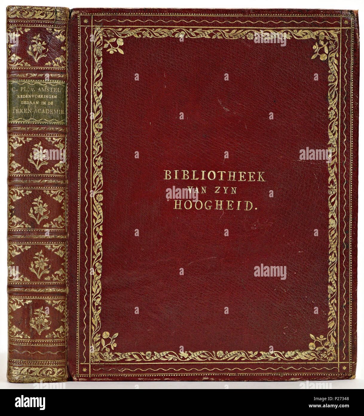 . Van roodkarmijn marokijn bande . Nederlands : Inhoud : Maïs[s]eli Ploos van Amstel Jbs ZSC. Redenvoeringen gedaan in de teken-academie te Amsterdam. Te Amsterdam, par J. Yntema, 1785. 4d. Gr. pap. . 1785 ; van roodkarmijn marokijn bande 29-KONB12-136B22 Banque D'Images
