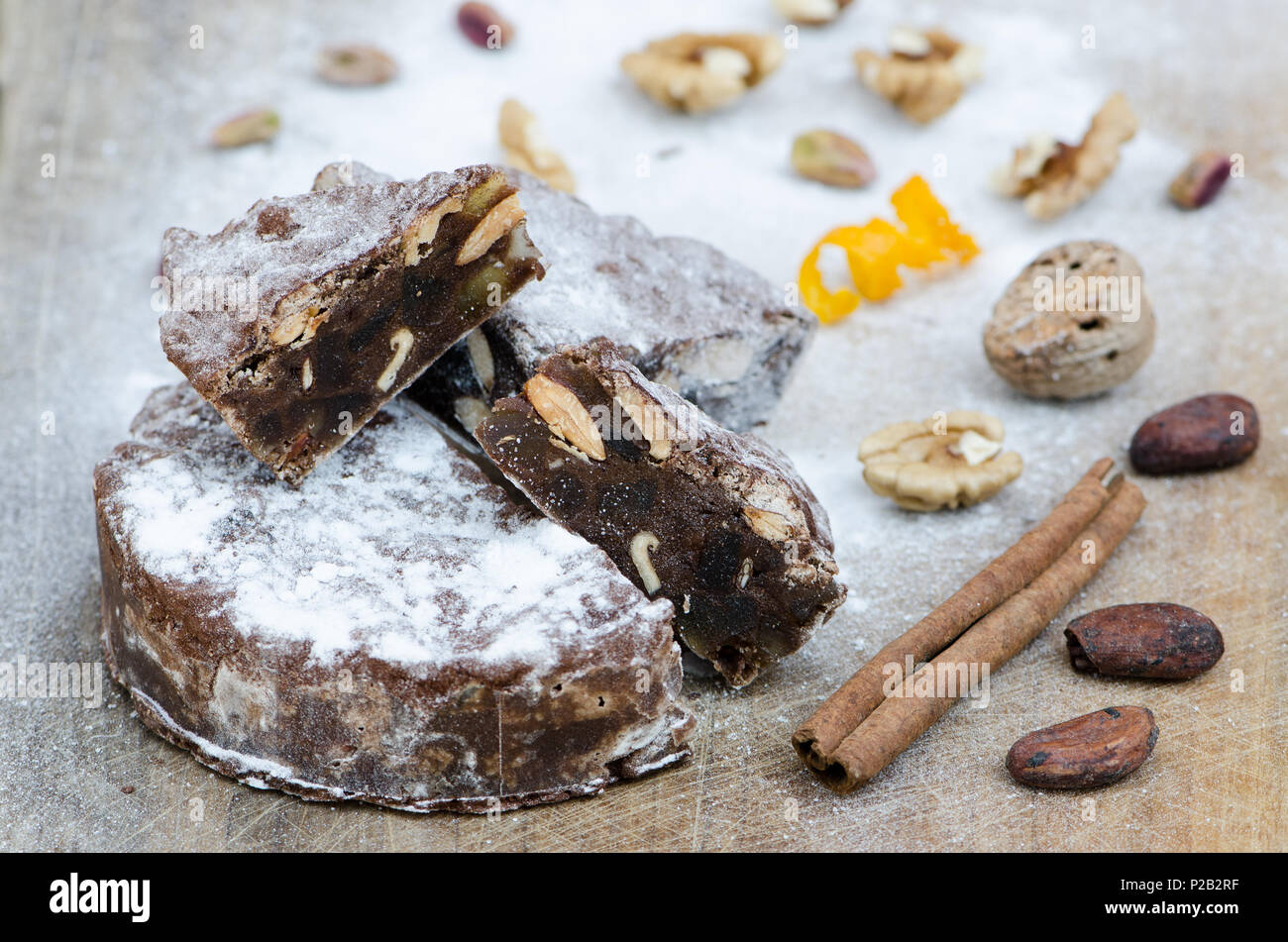 Panforte, le traditionnel gâteau de Sienne, Italie Banque D'Images