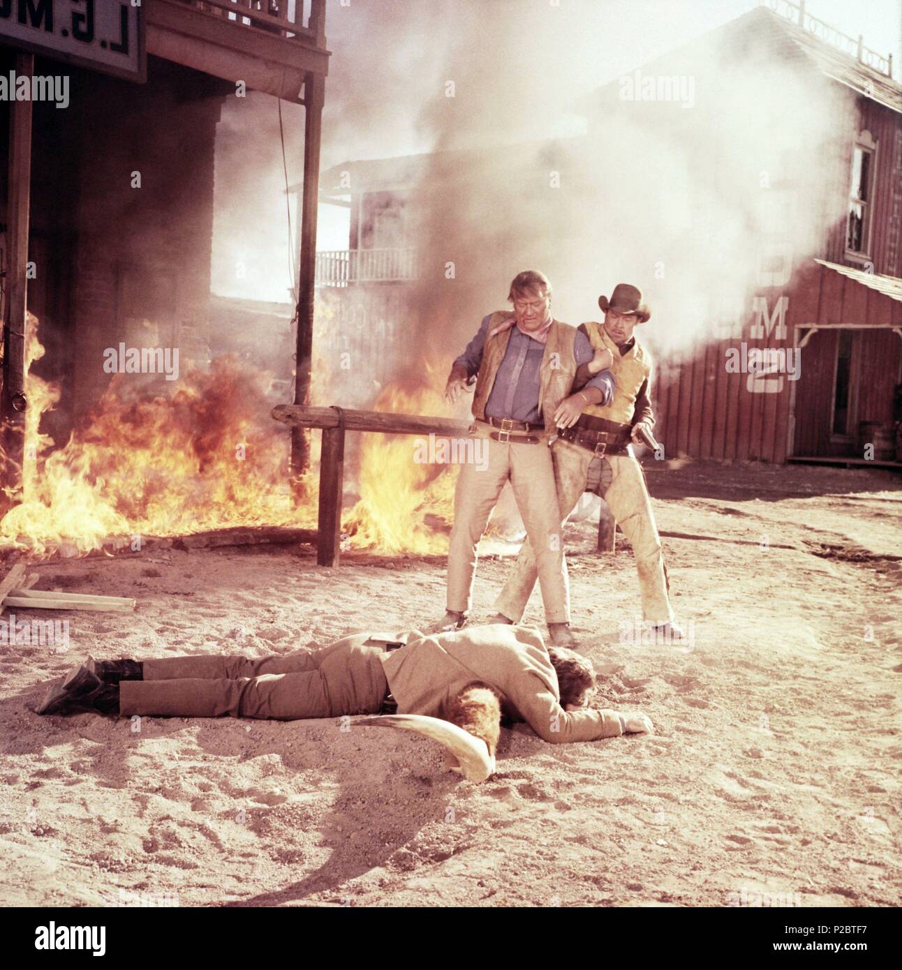 Titre original : CHISUM. Titre en anglais : CHISUM. Directeur de film : Andrew C. MCLAGLEN. Année : 1970. Credit : Warner/BATJAC / Album Banque D'Images