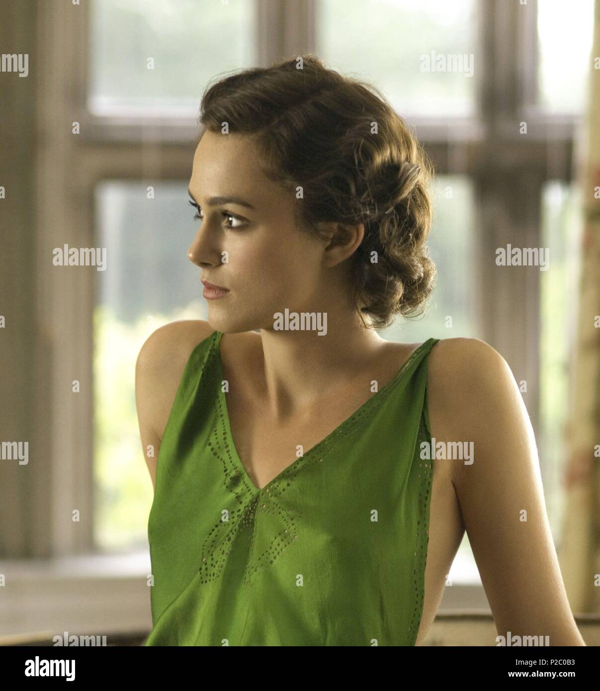 Titre original : l'expiation. Titre en anglais : l'expiation. Directeur de film : Joe WRIGHT. Année : 2007. Stars : Keira Knightley. Credit : TITRE DE TRAVAIL FILMS / BAILEY, ALEX / Album Banque D'Images