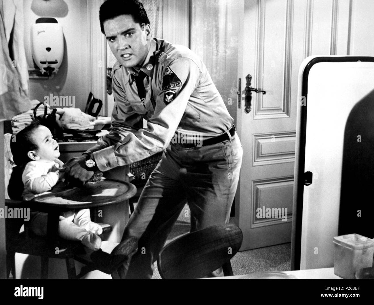 Titre original : G. I. BLUES. Titre en anglais : G. I. BLUES. Directeur : NORMAN TAUROG Film. Année : 1960. Stars : ELVIS PRESLEY. Credit : PARAMOUNT PICTURES / Album Banque D'Images