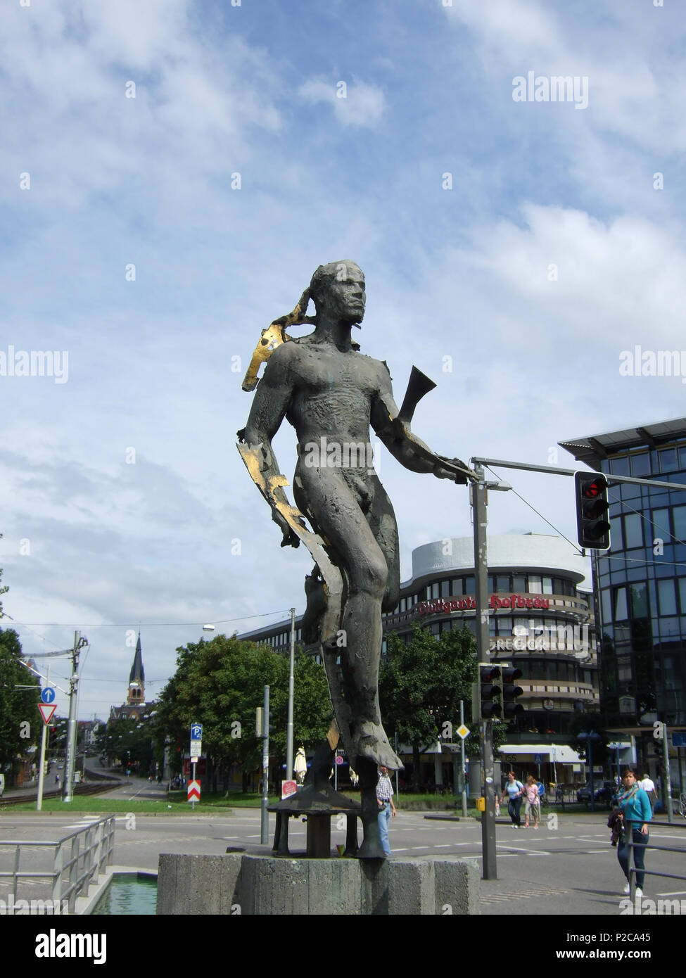 . Deutsch : Stuttgart-Bad Cannstatt 'Merkur' von Ubbo Enninga 1984 - 1993 Gestiftet von Fam. Kunzi  + Stellwaag Español : 'Mercurio' de Ubbo Enninga . Ecelan 60 Stuttgart-Bad Cannstatt - Merkur Banque D'Images