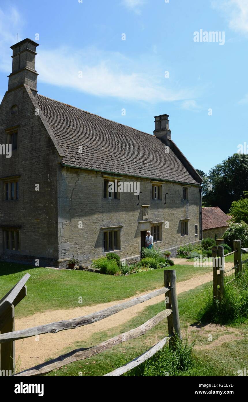 Extérieur de Woolsthorpe Manor, Lincolnshire, lieu de naissance et l'accueil du scientifique et mathématicien Sir Isaac Newton. Banque D'Images