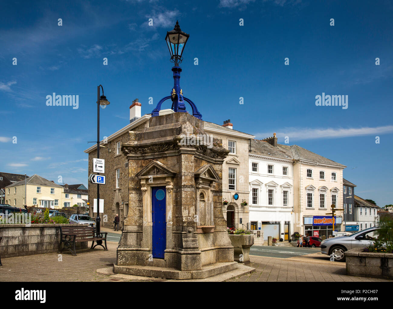 New Liskeard, Cornwall, Royaume-Uni, la Parade, 1871 fontaine, conçu par l'architecte local Riz Henry Banque D'Images