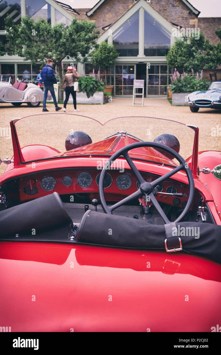 1933 Alfa Romeo 1900 GT Vintage voiture à Daylesford Organic farm shop festival d'été. Daylesford, Cotswolds, Gloucestershire, Angleterre. Banque D'Images