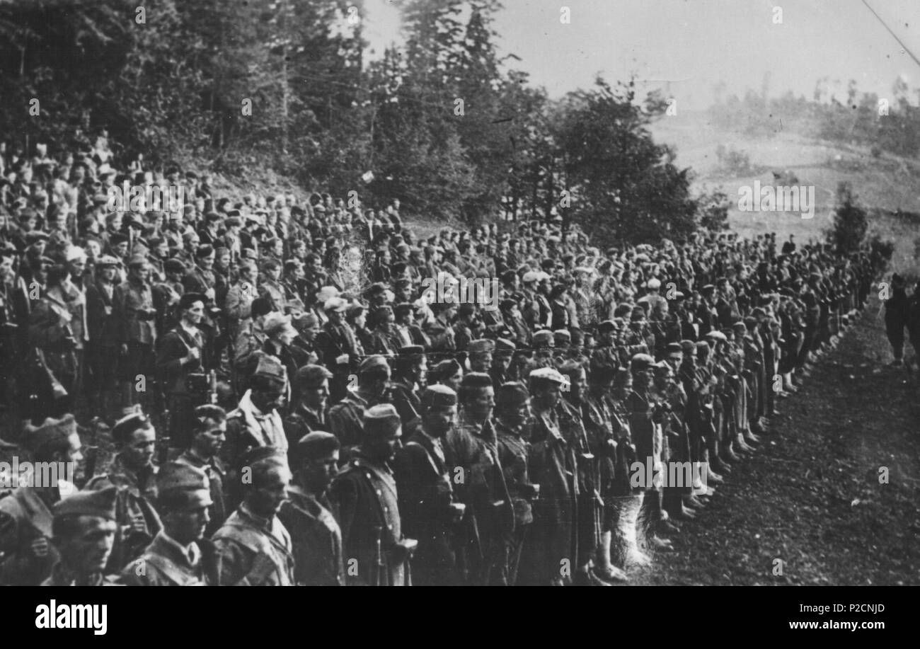 . Srpskohrvatski / српскохрватски : Formiranje crnogorske 17 4. brigade. juna 1942. godine. 1942. Inconnu 20 Formiranje crnogorske 4 brigade. Banque D'Images