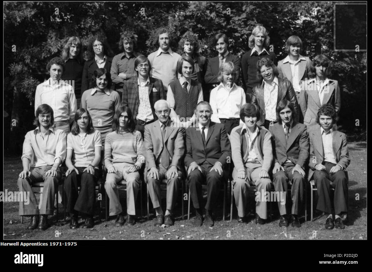 . Anglais : faire passer les photo de l'UKAEA Harwell apprentis en septembre 1975. Inclut Ross Brawn. 1975. Ce fichier n'est pas informations sur l'auteur. 1 1971-1975 Apprentis d'Harwell Banque D'Images