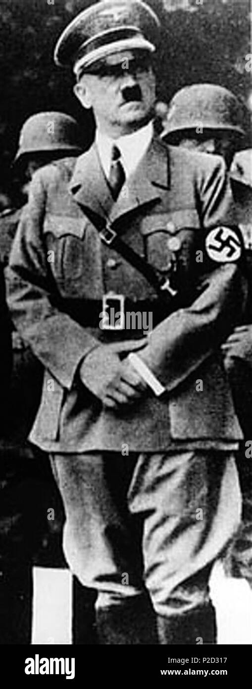 . Adolf Hitler sur un stand de révision lors d'une visite officielle en Yougoslavie occupée . Entre 1941 et 1943. Muzej Revolucije Narodnosti Jugoslavije. Post-Work : utilisateur:W.wolny 3 Adolf Hitler 1937 Banque D'Images