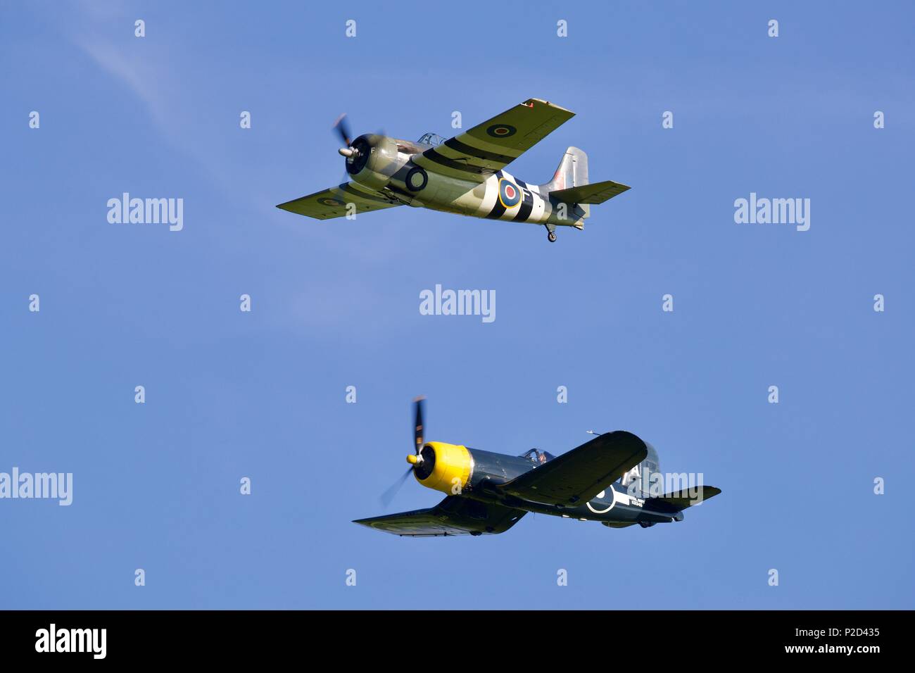 Grumman Wildcat2 FM & Goodyear FG-1D Corsair Fly voler ensemble au spectacle aérien de la Marine à l'ancien directeur de l'aérodrome le 3 juin 2018 Banque D'Images