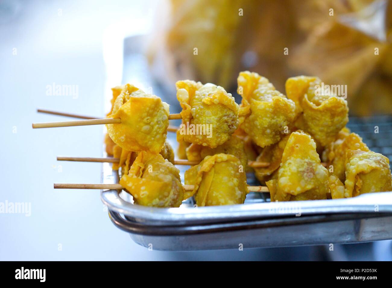 La Thaïlande, la province de Chiang Mai, Chiang Mai, street, de poisson bouche Banque D'Images