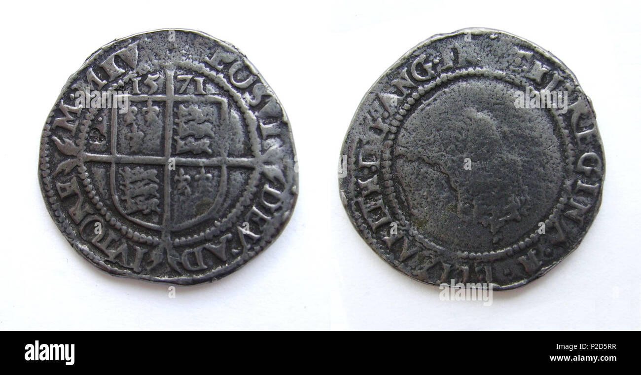 . Elizabeth I Anglais Sixpence de 1571. Diamètre : 1 cm. Les deux parties sont d'une même médaille. Situé sur la tête est écrit 'ELIZABET D G ANG FRA ET HIB REGINA' qui traduit du latin comme "Elizabeth par la grâce de Dieu, Reine d'Angleterre en France et en Irlande". Sur le revers est 'POSVI ADIVTOREM écrit DEV MEV' qui signifie 'J'ai fait Dieu mon helper'. 19 juillet 2009. Anakin101 Anglais 18 Sixpence 1571 Banque D'Images