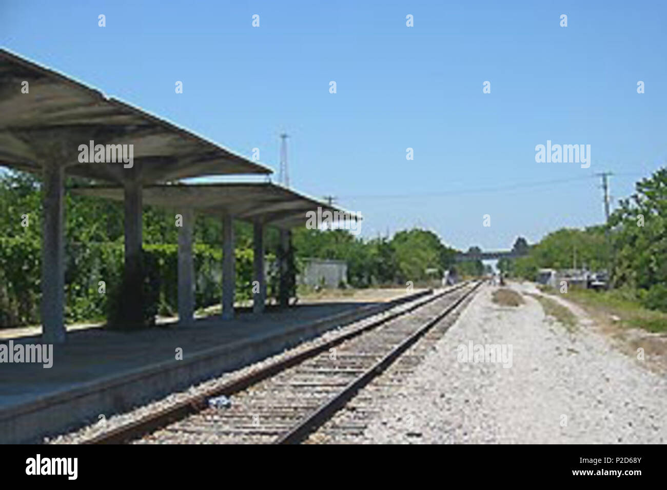 . Anglais : l'ancienne gare de Saint-Pétersbourg en avril 2006 . Prises le 5 avril 2006. Hikki Nagasaki 20 Ancienne voie de gare de St Petersbourg, le 5 avril 2006 Banque D'Images