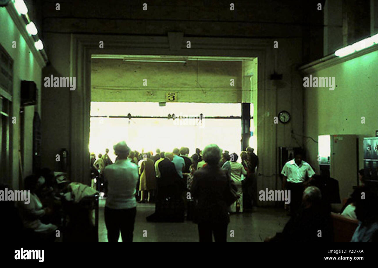 . Anglais : Intérieur de la gare de Miami en mars 1975 . Mars 1975. Hikki Nagasaki 4 Amtrak Station intérieur, Mars 1975 Banque D'Images