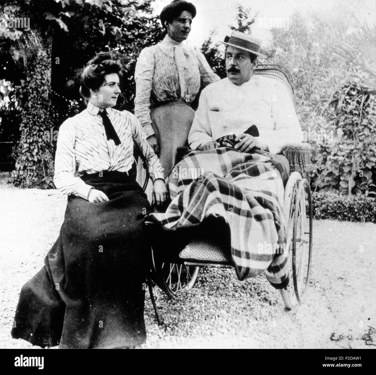 Giacomo Puccini avec son amour Lucca a Torre del Lago. Banque D'Images