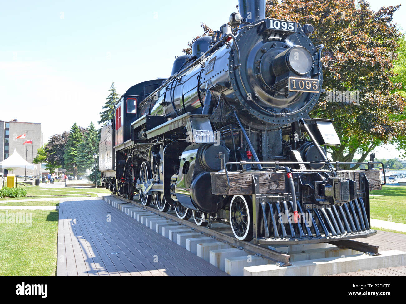 La locomotive appelée Sir John est assis dans le parc de la Confédération. Le train a été désaffectée en 1960 et siège maintenant comme un testiment à Sir John A. MacDonald Banque D'Images