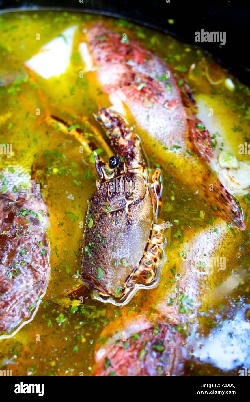 La Croatie, Dalmatie, côte dalmate, île de Hvar, île Palmizana, kapetana restaurant, préparation d'un gregada Banque D'Images