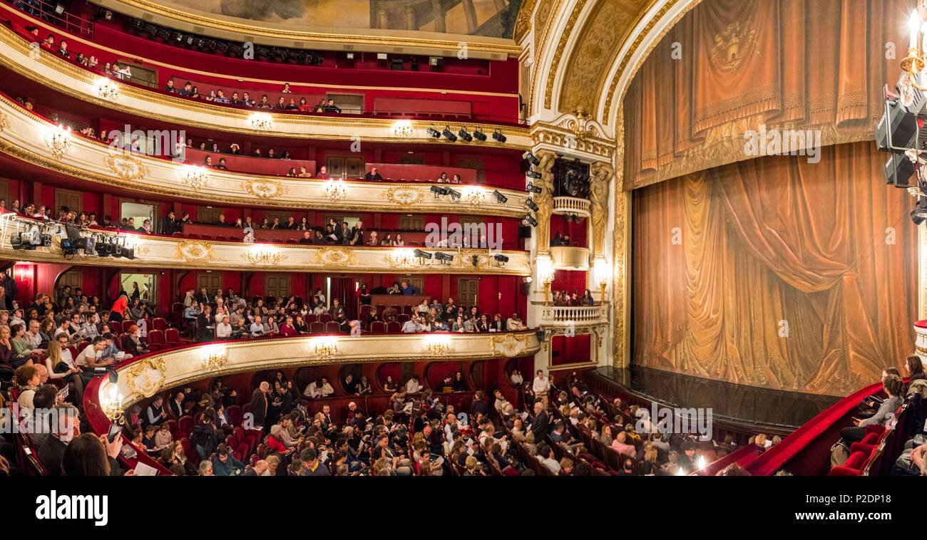 Why is this production of La vie parisienne significant? Why is this production of La vie parisienne significant?