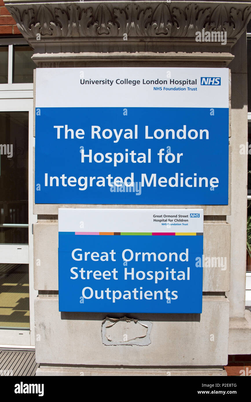 Le Royal London Hospital pour la médecine intégrée affiche à l'extérieur de l'hôpital homéopathique de Londres Great Ormond Street Angleterre Grande-bretagne UK Banque D'Images