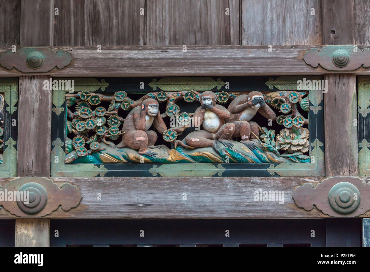 Close-up de trois célèbres singes sculpter à Toshogu-Shrine, Nikko, Tochigi Prefecture, Japan Banque D'Images