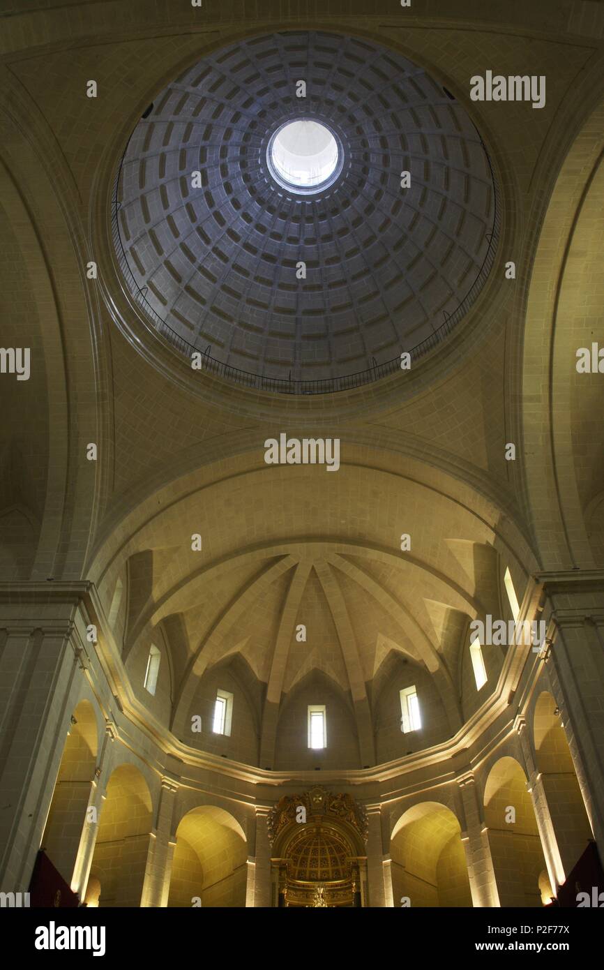 Espagne - région autonome de Valence - L'ALACANTÍ (district) - Alicante. Alicante (capitale) ; Concatedral de San Nicolás ; y cúpula ábside. Banque D'Images