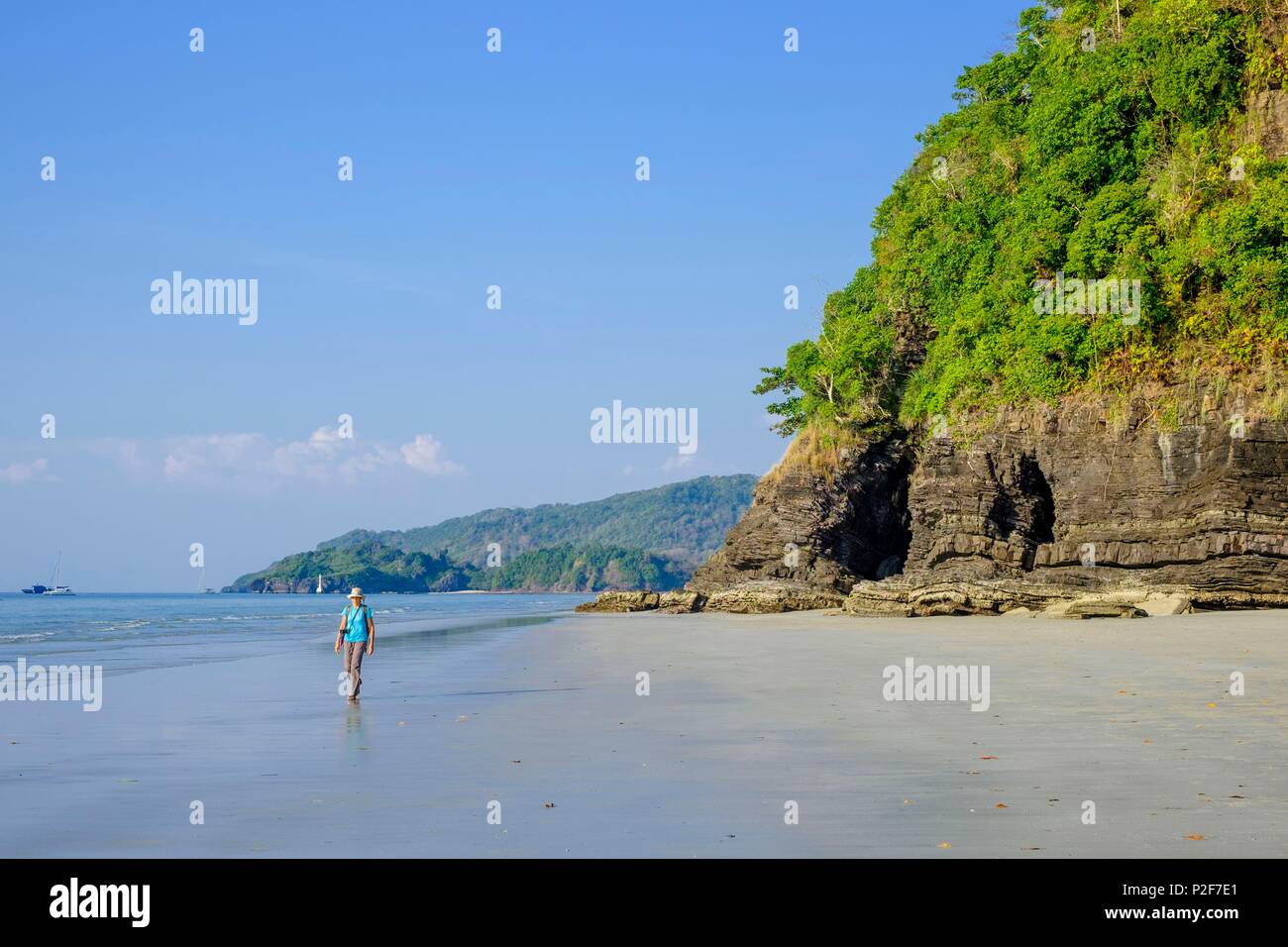 La Thaïlande, province de Phang Nga, Parc national marin de Tarutao, Ko Tarutao island, plage Ao Jak Banque D'Images