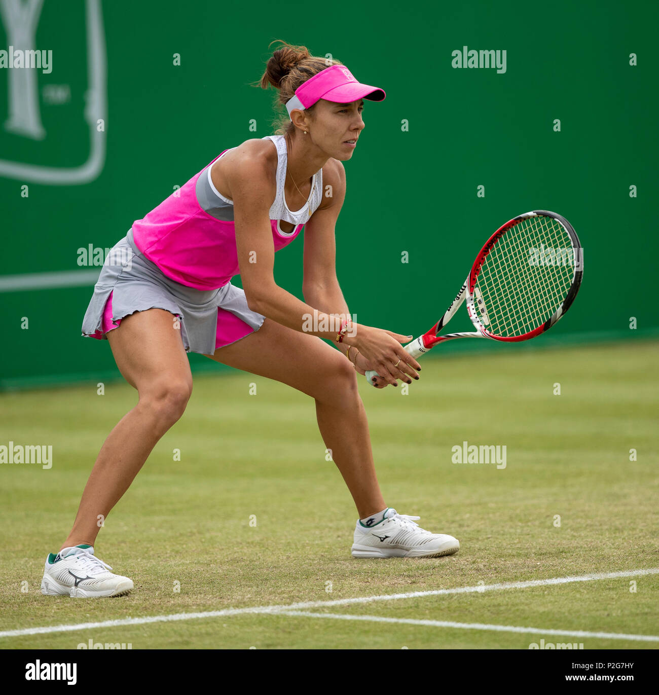 Centre de tennis de Nottingham, Nottingham, Royaume-Uni. 15 Juin, 2018. La Nature Valley Open de tennis ; Mihaela Buzarnescu (ROU) attend de retourner servir dans son match contre Naomi Osaka (JPN) Credit : Action Plus Sport/Alamy Live News Banque D'Images