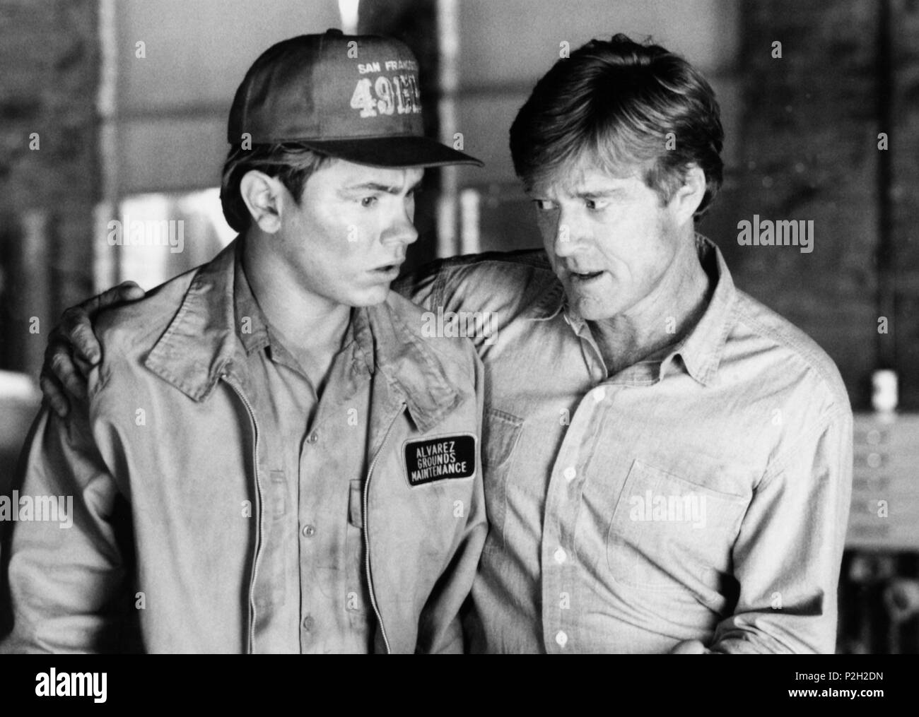 Titre original : sneakers. Titre en anglais : sneakers. Directeur de film : PHIL ALDEN ROBINSON. Année : 1992. Stars : Robert Redford, RIVER PHOENIX. Credit : UNIVERSAL PICTURES / Album Banque D'Images