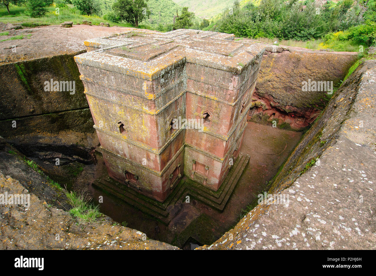 Église éthiopienne sculpter dans la roche solide à Lalibela. L'église orthodoxe Saint Georges anciet Banque D'Images