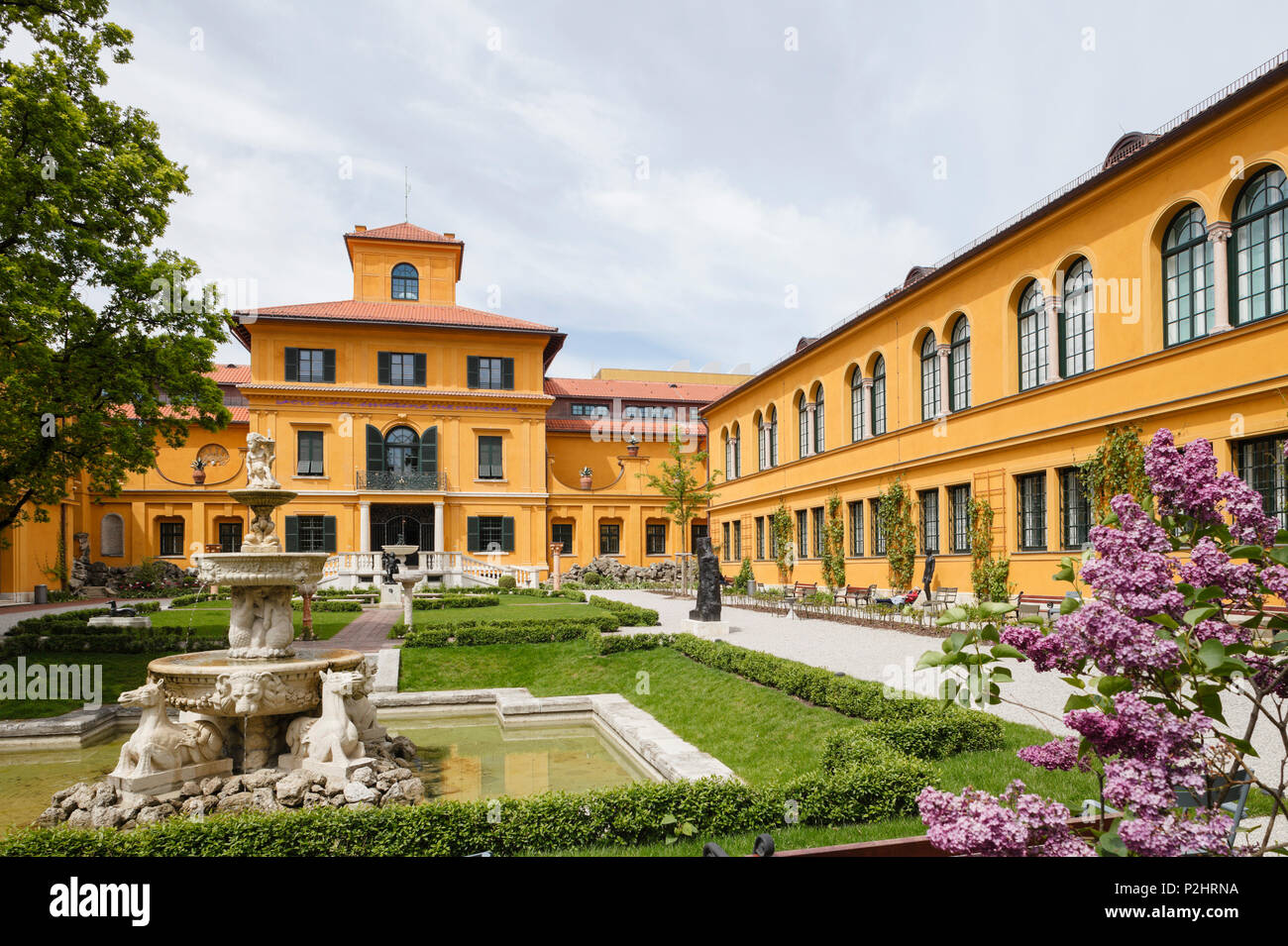 Lehnbachhaus avec jardin et fontaine, musée d'art, Galerie im Staedtische Lehnbachhaus Lehnbachpalais, architecte, Gabriel von Se Banque D'Images