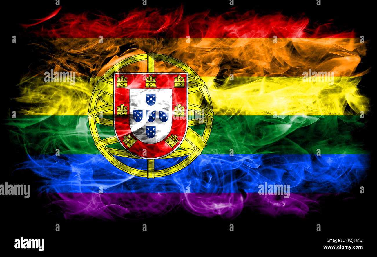 La Fumee Portugal Gay Drapeau Drapeau Portugal Lgbt Photo Stock Alamy