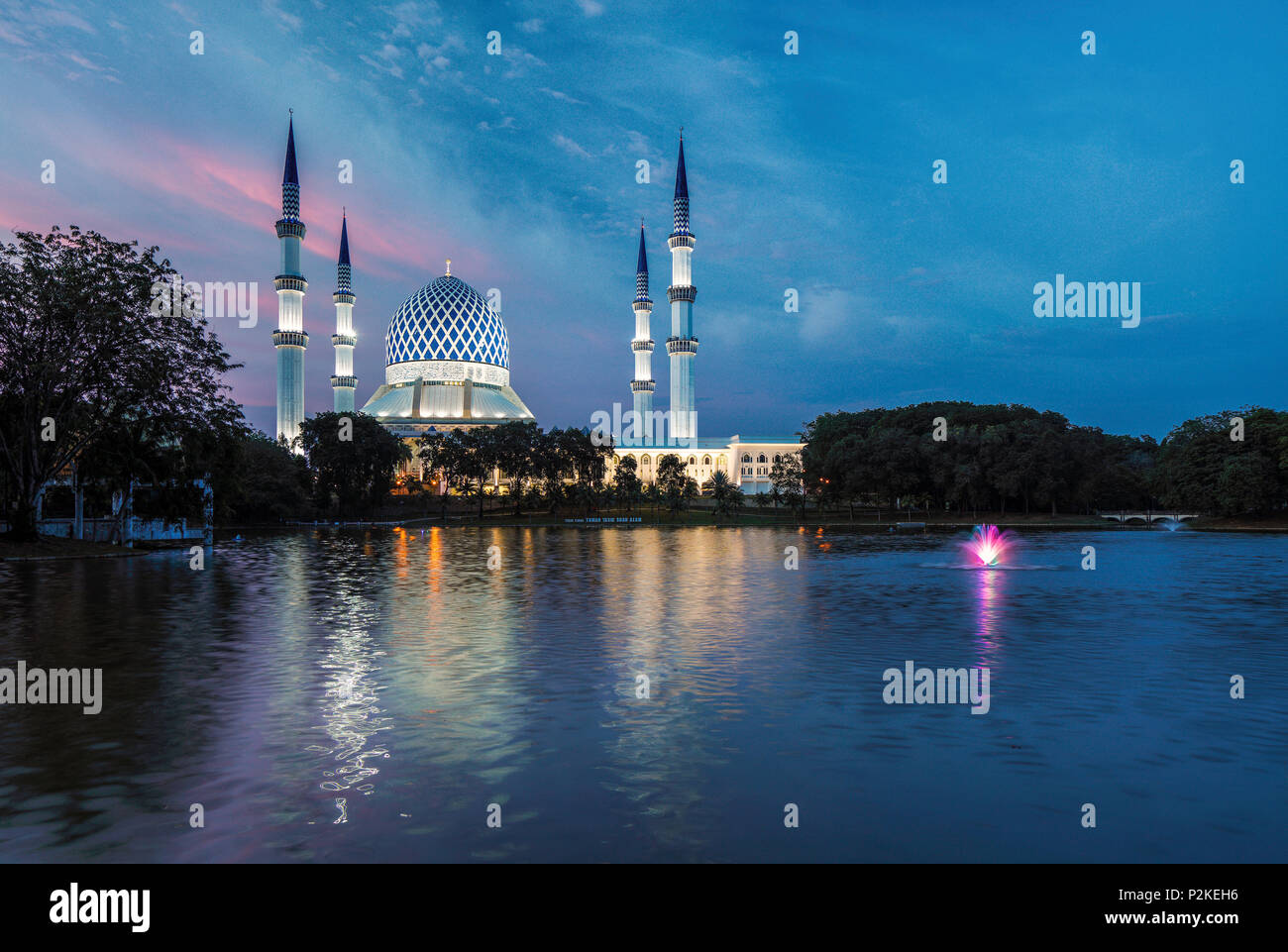 La mosquée bleue de Shah Alam, en Malaisie. Banque D'Images