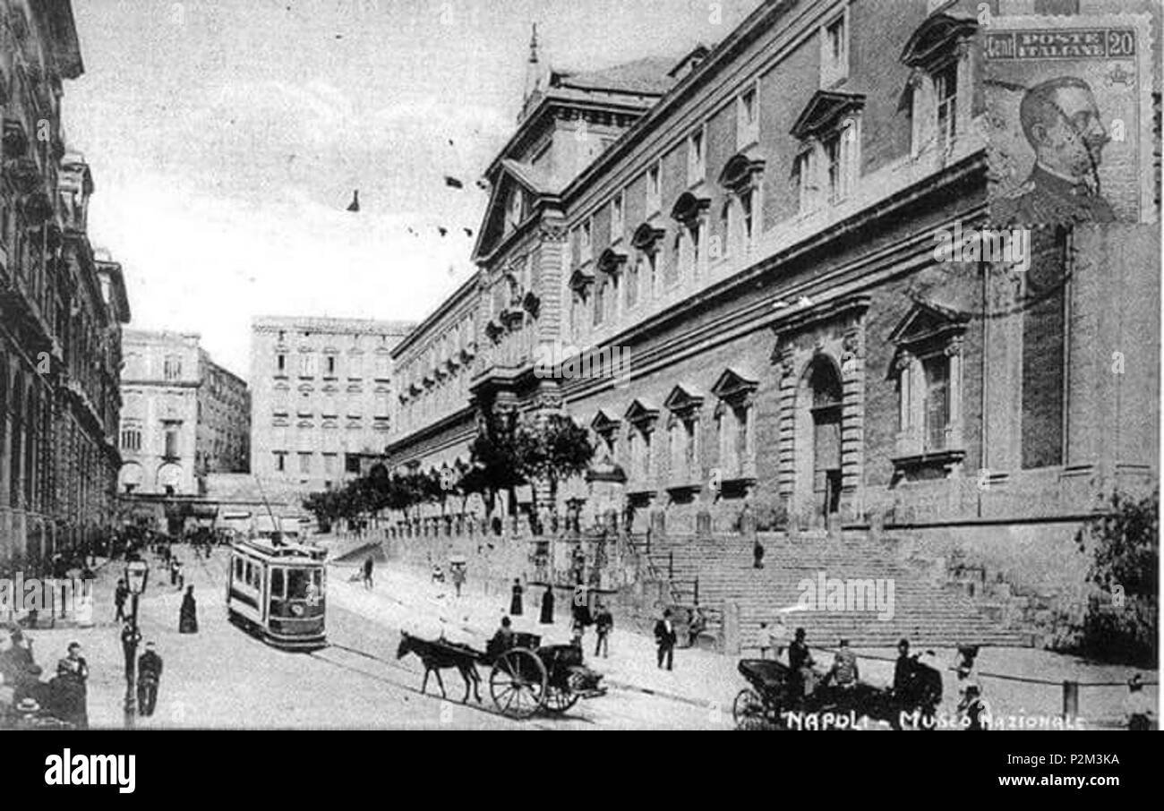 . Italiano : Napoli - Museo Nazionale (cartolina). Foto ritoccata sulla Alinari cat. 11017G : p.es. sostituito il con uno più recente de tramway. 19e siècle. Inconnu 52 MANN, 2 carte postale Banque D'Images