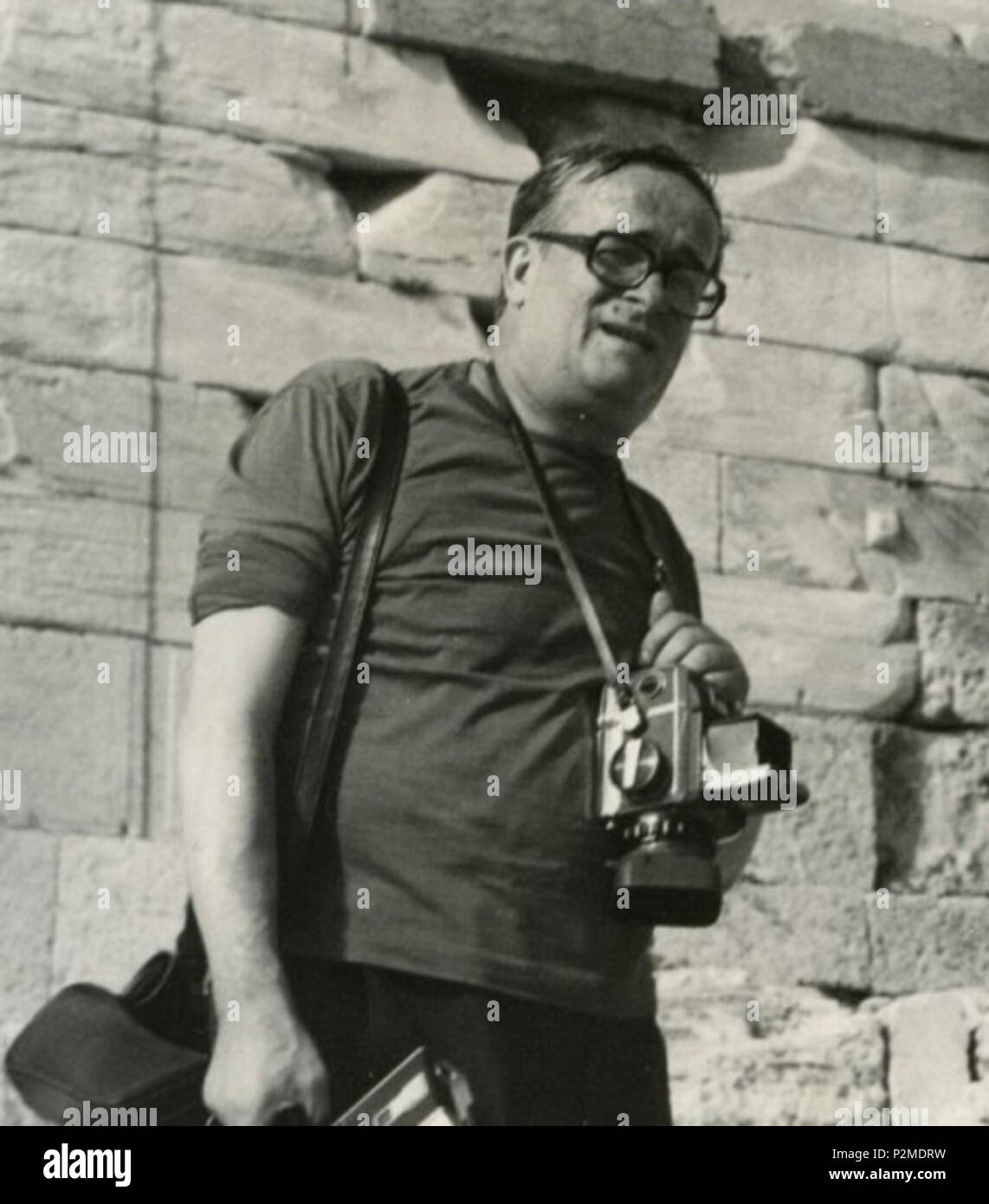 . Anglais : Nazareno Fabbretti (1920 - 1997), le journaliste italien et prêtre franciscain . avant 1976 ; 25 octobre 2015 (date d'origine). Photographe inconnu 64 Nazareno Fabbretti Banque D'Images
