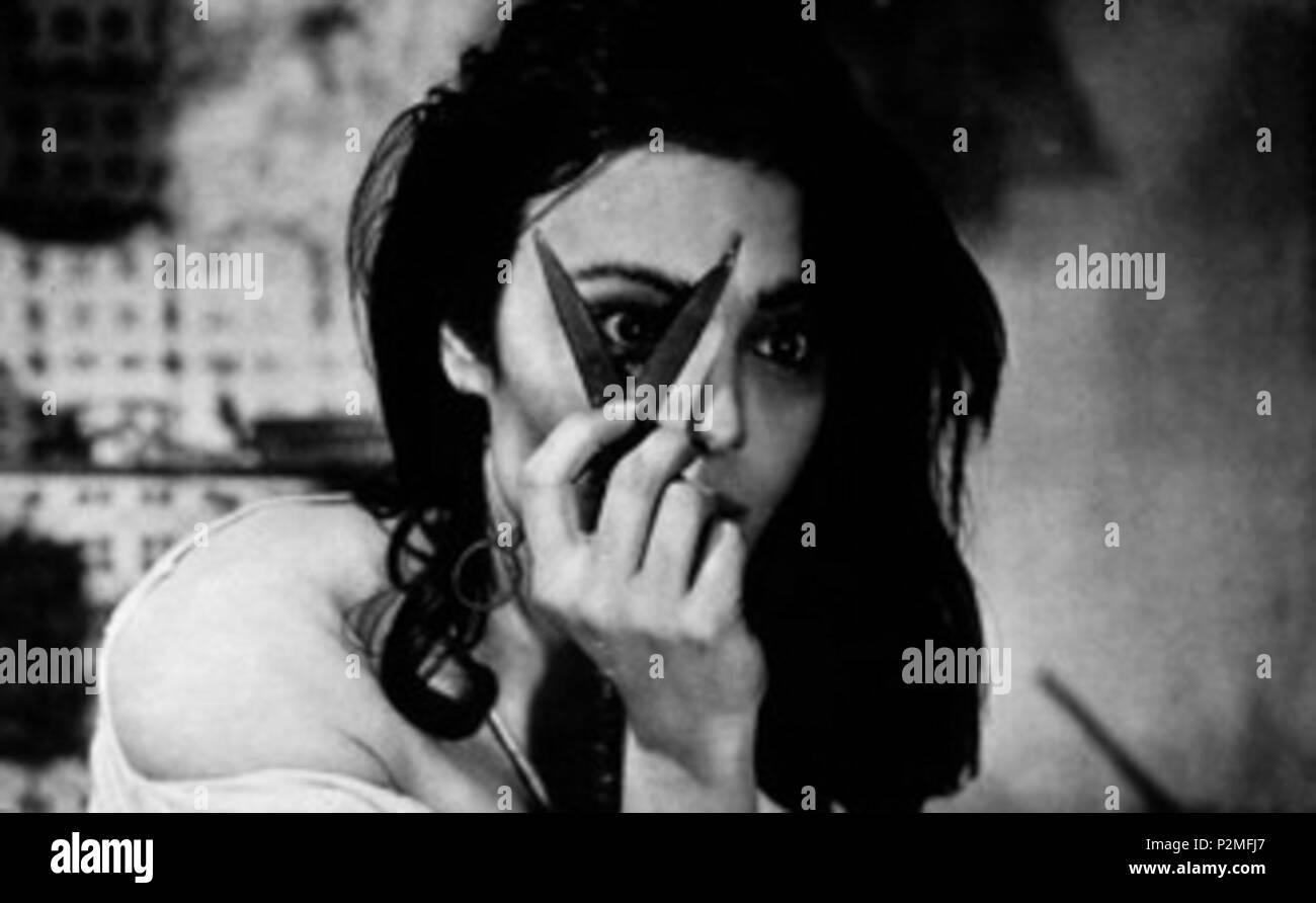 . Italiano : Una scena del film Il demonio (1963) . 16 avril 2014. Johnny Freak 40 Il demonio (film) Banque D'Images